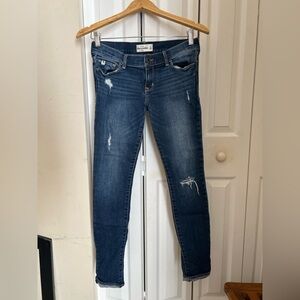 Abercrombie Kids Super Skinny Distressed Jeans – Size 16